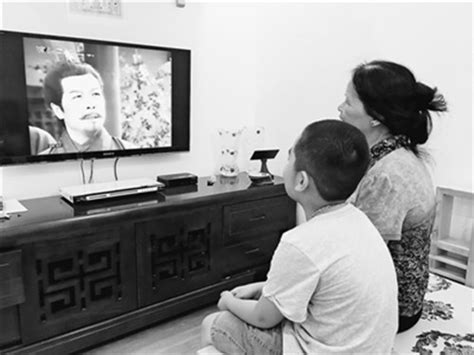 中国电视剧越南受青睐 年轻人爱武侠网络追剧成风_新闻频道_中国青年网