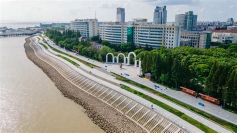 崇明往上海市区方向的高速服务区改造升级完成，就在G40公路长兴岛西侧|上海_新浪新闻