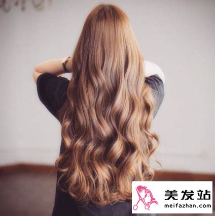 波浪卷发图片