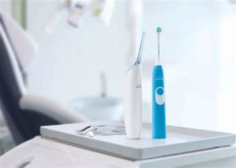 怎样用电动牙刷刷牙？掌握“巴氏刷牙法”，清洁效果更佳！ - 刷博士-广东刷博士科技有限公司