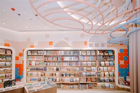 书店设计，书店装修，书店书架 ，广州豪镁货架有限公司
