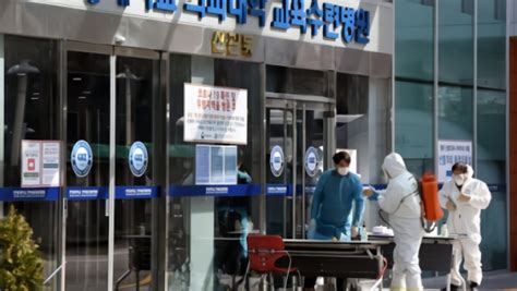 韩国20名医务人员确诊，有人曾参与手术_凤凰网视频_凤凰网