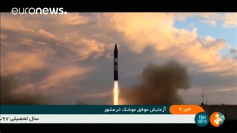 回应以色列威胁！伊朗军演发射16枚导弹精准命中预设目标_凤凰网视频_凤凰网