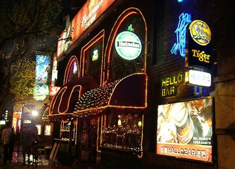 上海老牌live house育音堂民谣酒吧高清图片下载-正版图片500615734-摄图网