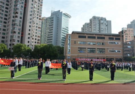 《篮板青春》上海卢湾体育馆打响收官之战|界面新闻 · 快讯