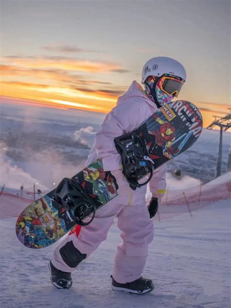 滑雪时滑雪服怎样搭配穿着才能安全又舒适-百度经验