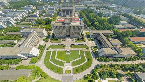 南京理工大学空中360度航拍全景（扫描二维码直接观看）