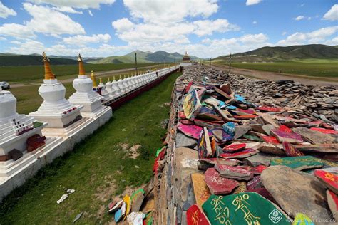 四川甘孜藏族自治州甘孜县 - 中国国家地理最美观景拍摄点