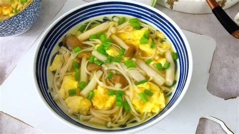 鸡蛋菌菇汤 - 鸡蛋菌菇汤做法、功效、食材 - 网上厨房