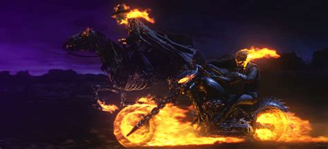 《恶灵骑士》：两个恶灵骑士变身，这匹马真帅！