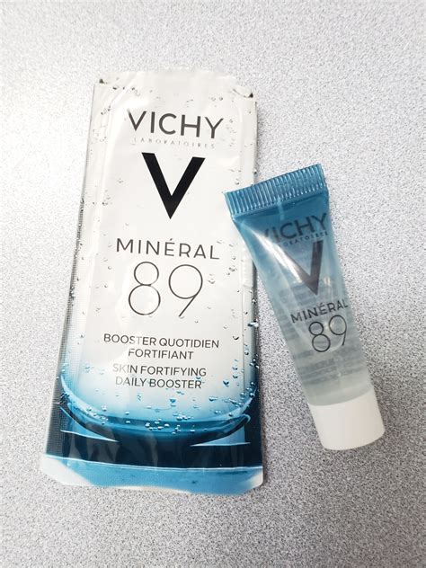 Buy Vichy Minéral 89 Fortifying and Plumping Daily Booster 75ml · Pakistan