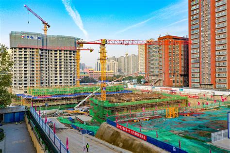 中国水电三局 基层动态 雁塔城市更新项目13号楼正负零浇筑完成