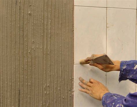 如何分辨瓷砖胶是否加水泥？|施工工艺|