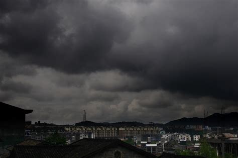 暴雨之前的天空摄影图__田园风光_自然景观_摄影图库_昵图网nipic.com
