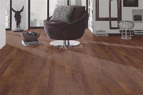 番龙眼双拼欧橡色A46-安心地板官网，环保地板十大品牌，实木、强化复合地板十大品牌