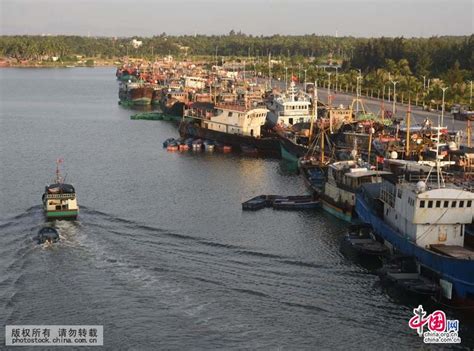 16日一福建渔船被撞沉没 10名船员成功获救-中华航运网