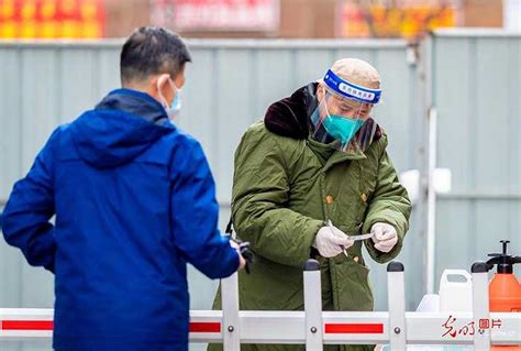 内蒙古呼和浩特：坚守一线抗击疫情传递温暖|界面新闻 · 中国