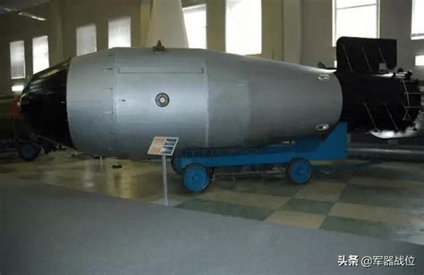 从小男孩到沙皇炸弹，原子弹vs氢弹：有什么区别？|爆炸|连锁反应|沙皇_新浪新闻