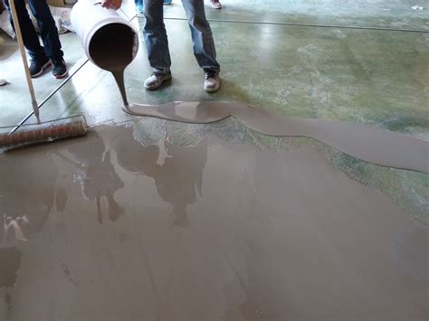 DIY水泥自流平，怎样在家施工水泥地面 - 知乎