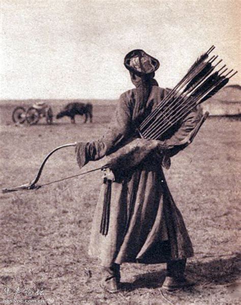 百年前的蒙古族弓箭手 - 图说历史|国内 - 华声论坛