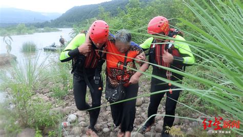 82岁老人落水，85岁老人跳水救起-搜狐大视野-搜狐新闻