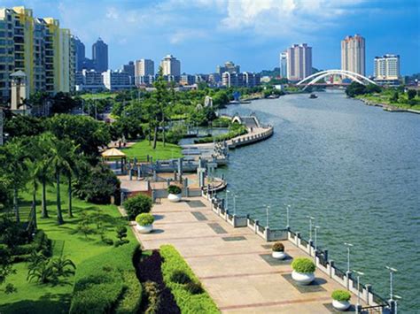 广东最富有的三座城市，人均收入超过10万，问鼎全国最富城市！