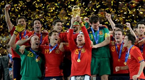 2010年世界杯冠军西班牙队主力阵容……|世界杯冠军|西班牙队|巴萨_新浪新闻
