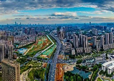 2020中国城区高质量发展报告发布 雨花区“打榜”高质量发展全国百强区第18位，排名中部地区（地级城市）第一