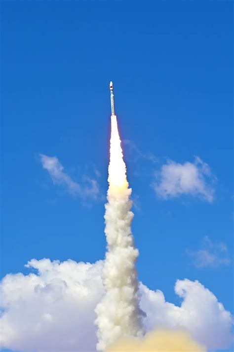 中国新火箭长征八号首飞成功 为啥需要这么多火箭型号？_第一金融网