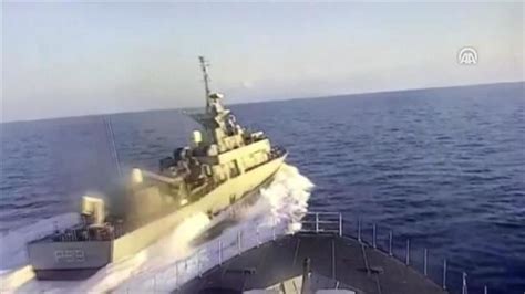 伊朗最新型驱逐舰搁浅！船底结构受损恐被报废|伊朗|驱逐舰|舰艇_新浪新闻