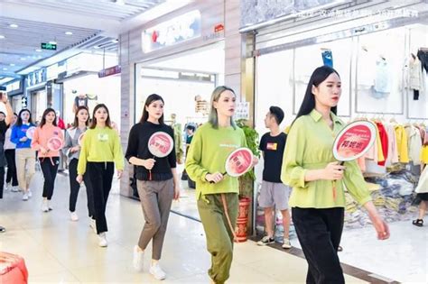 “首届汉派女装买手节”在汉隆重举行_湖北频道_凤凰网