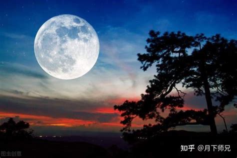 蓝色一轮明月当空照唯美10插画图片-千库网