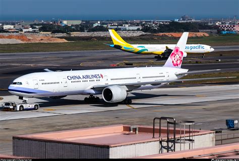 B-18005 China Airlines Boeing 777-309ER Photo by Jhang Yao Yun | ID ...