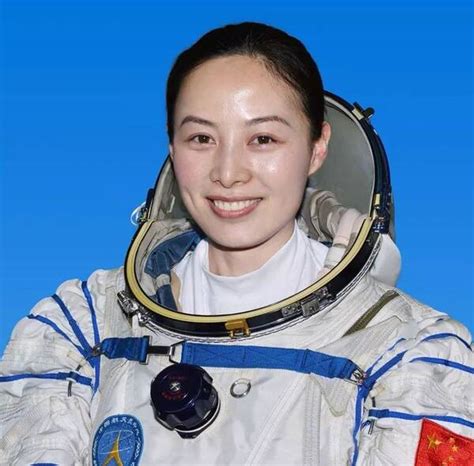 王亚平成中国首位出舱女航天员 迈出了中国女性舱外太空行走第一步-四得网