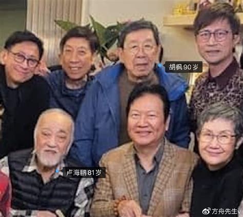TVB艺人卢海鹏庆81岁生日，头发花白身形憔悴，状态不如90岁胡枫