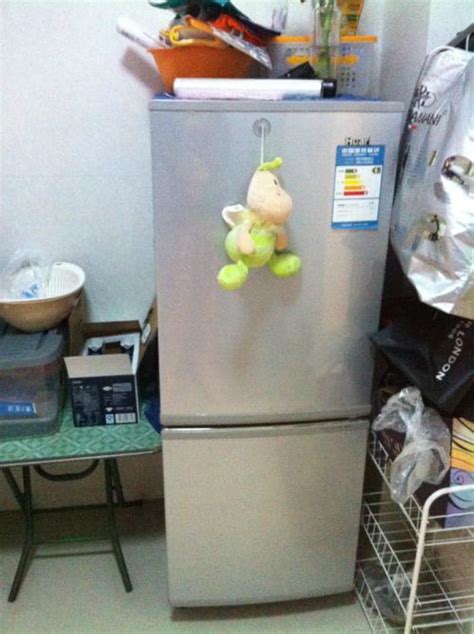 冰箱报警器一直响怎么回事 冰箱常见故障维修方法有哪些