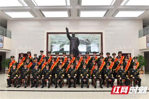 湖南省军区举行2019年军官退役仪式_湖南频道_凤凰网