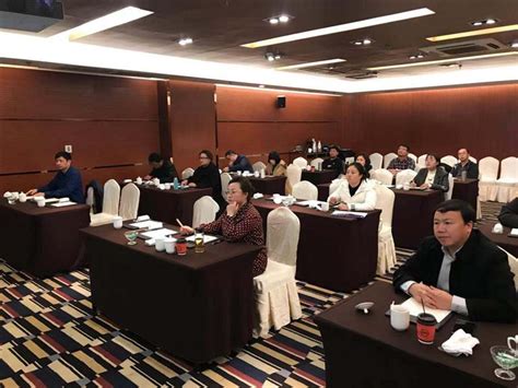 《中国妇科恶性肿瘤临床实践指南》巡讲项目拉萨培训会举行