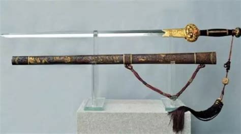 尚方宝剑（至高无上的皇权象征） - 搜狗百科