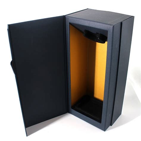 方形款式酒盒烫金红酒包装盒可定制尺寸logo