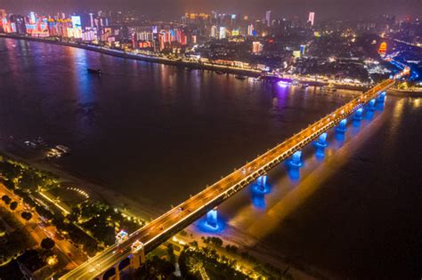 武汉长江大桥龟山电视塔夜景高清摄影大图-千库网