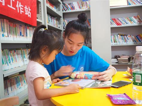 书香润心灵阅读促成长 -------东区图书馆阅读推广活动