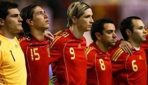 1比0战胜英格兰队，西班牙女足首夺世界杯冠军！_las_del_en