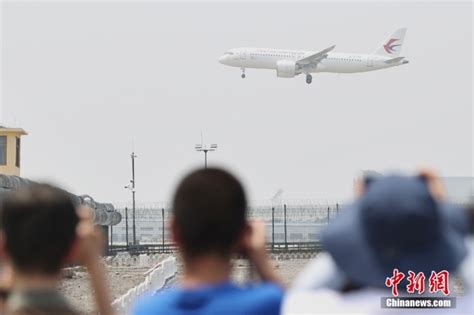 虹桥机场一飞机起飞时，另一飞机进跑道差点撞上-天下事-长沙晚报网