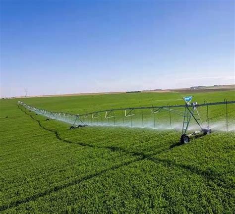 指针式喷灌机_客户案例_山东兴元节水灌溉设备有限公司
