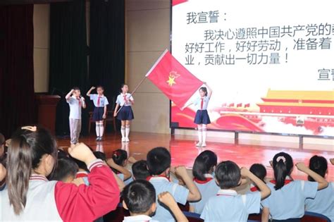濮阳县第三实验小学发生学生踩踏事件_龙华网_百万龙华人的网上家园
