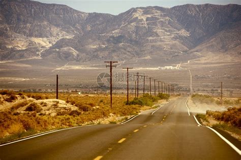 夏季炎热的沙漠南加州路高清图片下载-正版图片502875143-摄图网