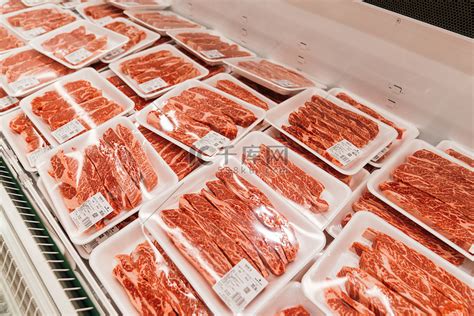 超市鲜肉上午新鲜牛肉超市摄影摄影图配图高清摄影大图-千库网