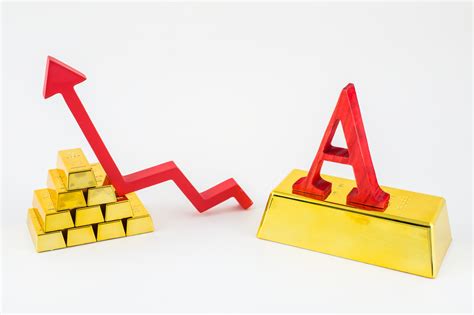 越南国内黄金价格降至4800万越盾以下 | 经济 | Vietnam+ (VietnamPlus)