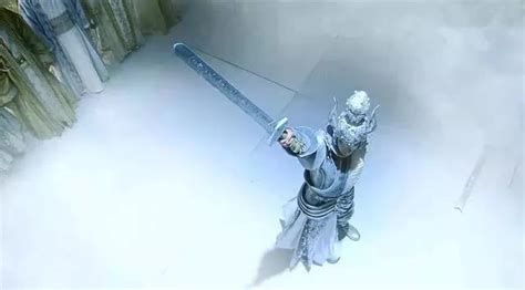 仙剑三：镇妖剑才是飞蓬的佩剑，为何重楼去锁妖塔却只取了魔剑？|飞蓬|锁妖塔|魔剑_新浪新闻